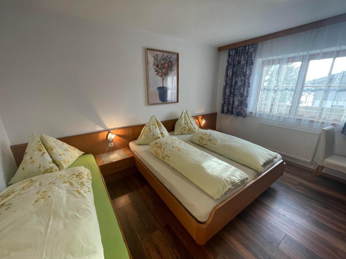 Вилла Gaestehaus Glaagut - Familie Hain Хохфильцен Экстерьер фото